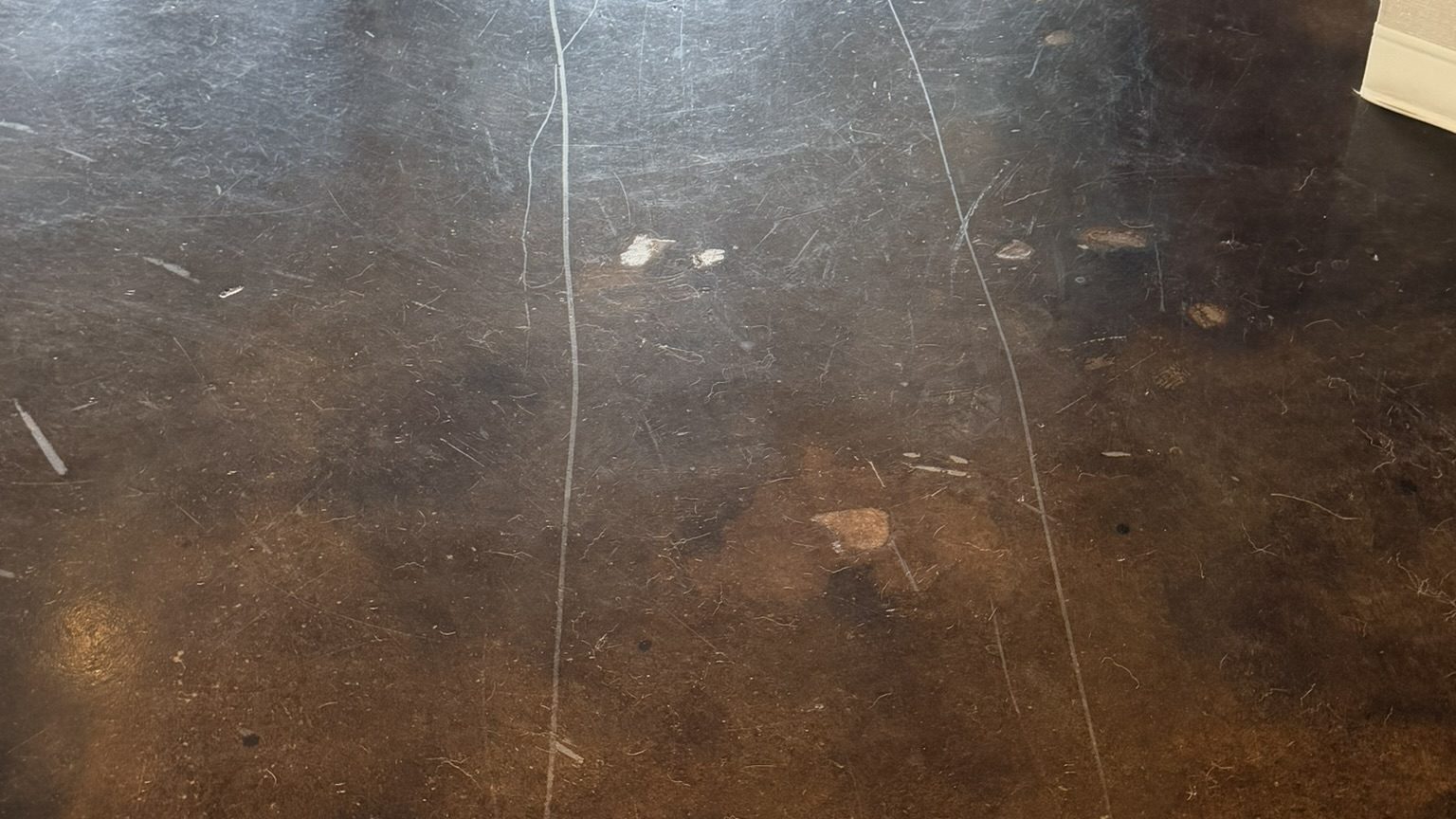 Wet slab after a water loss