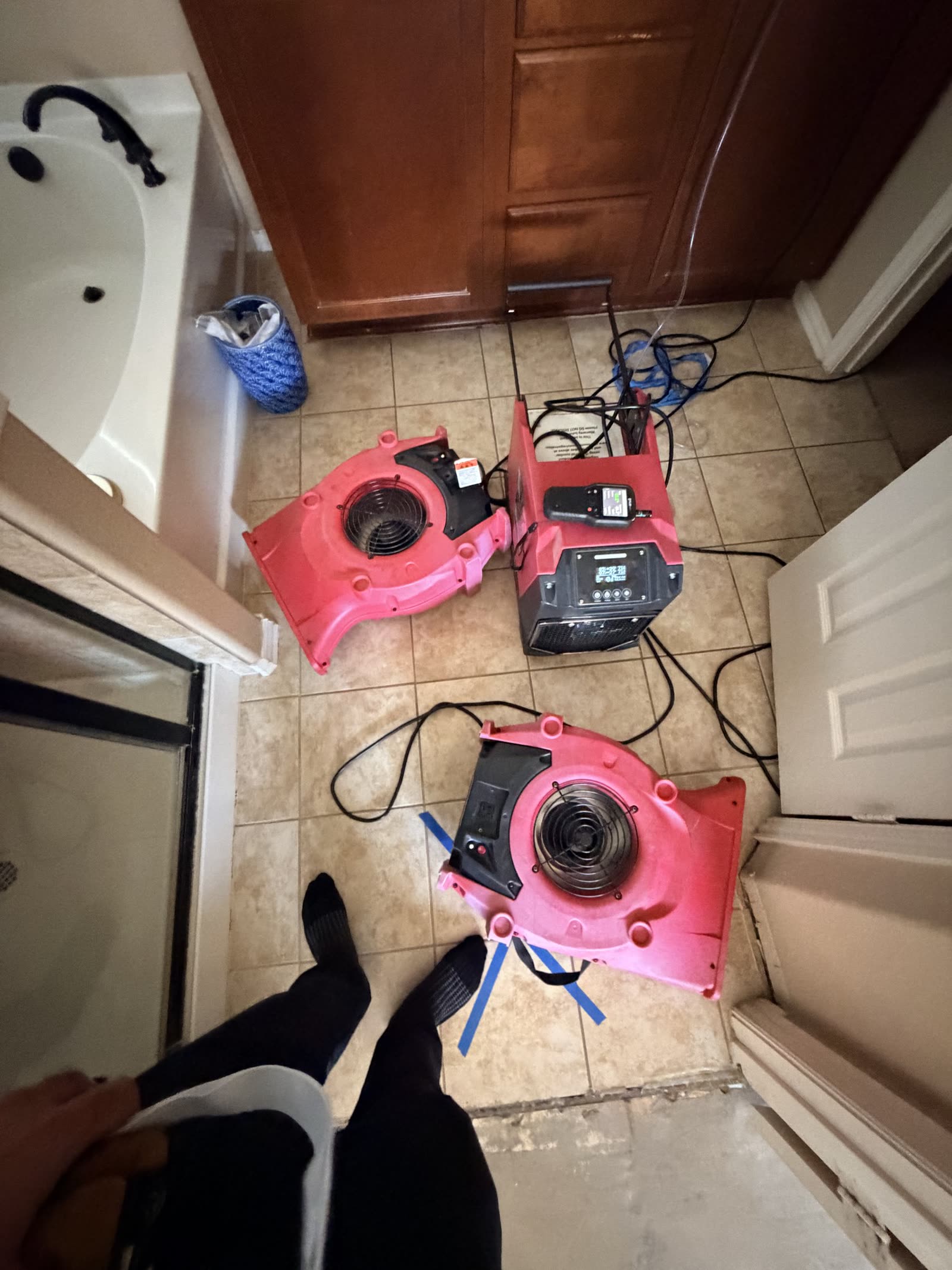Fort Worth — bathroom drying from above