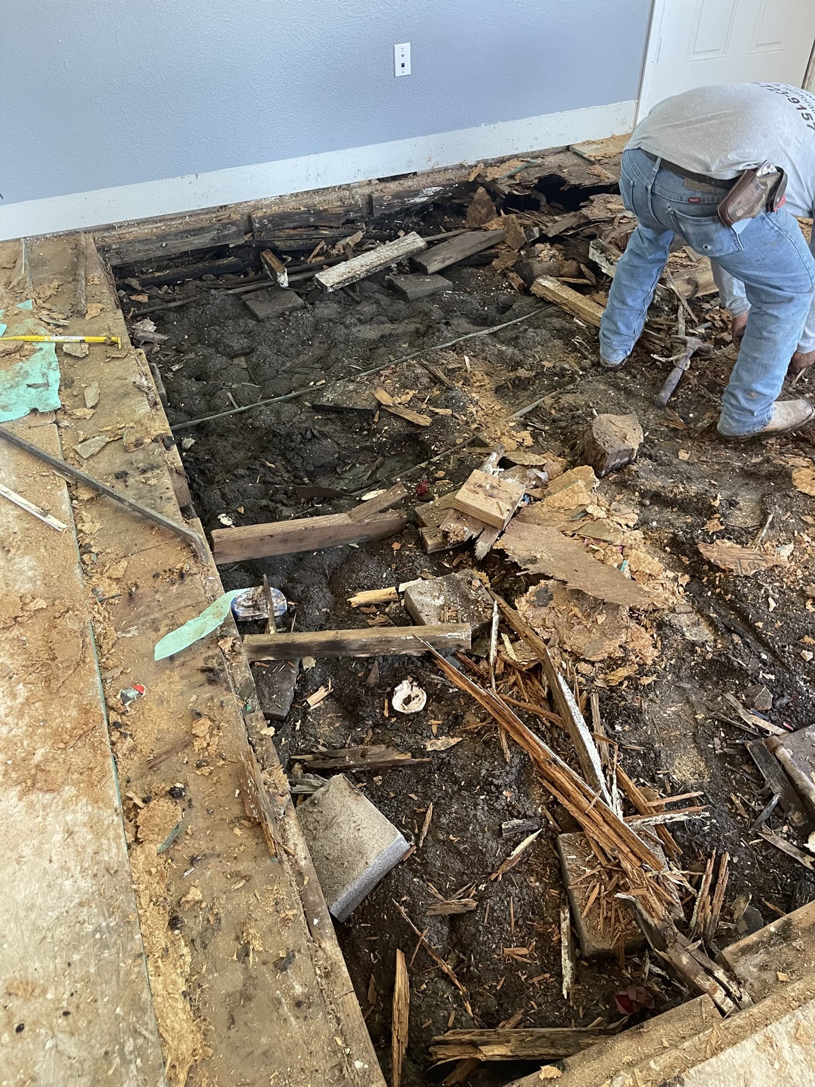 Fort Worth — opened floor down to the crawl
